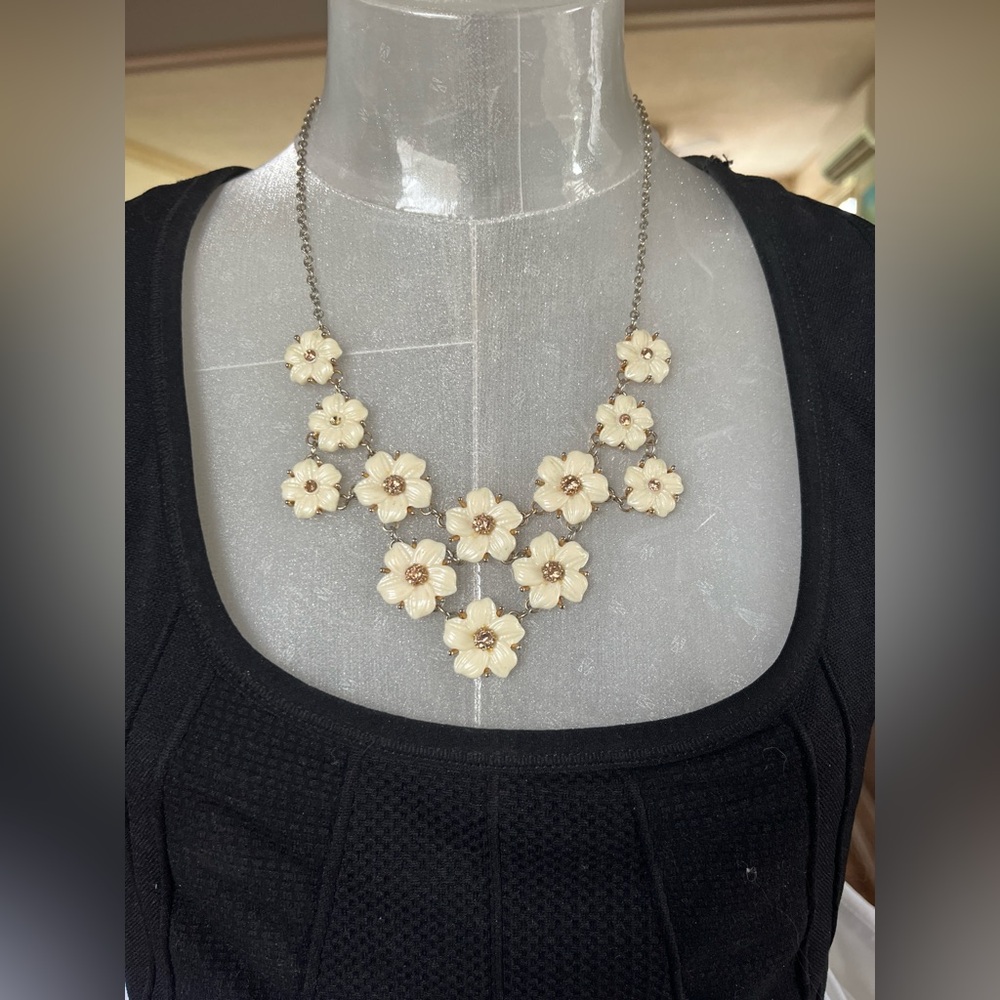 SAQ Signed Cream Floral Bib Necklace – 16” Chain + 2” Drop